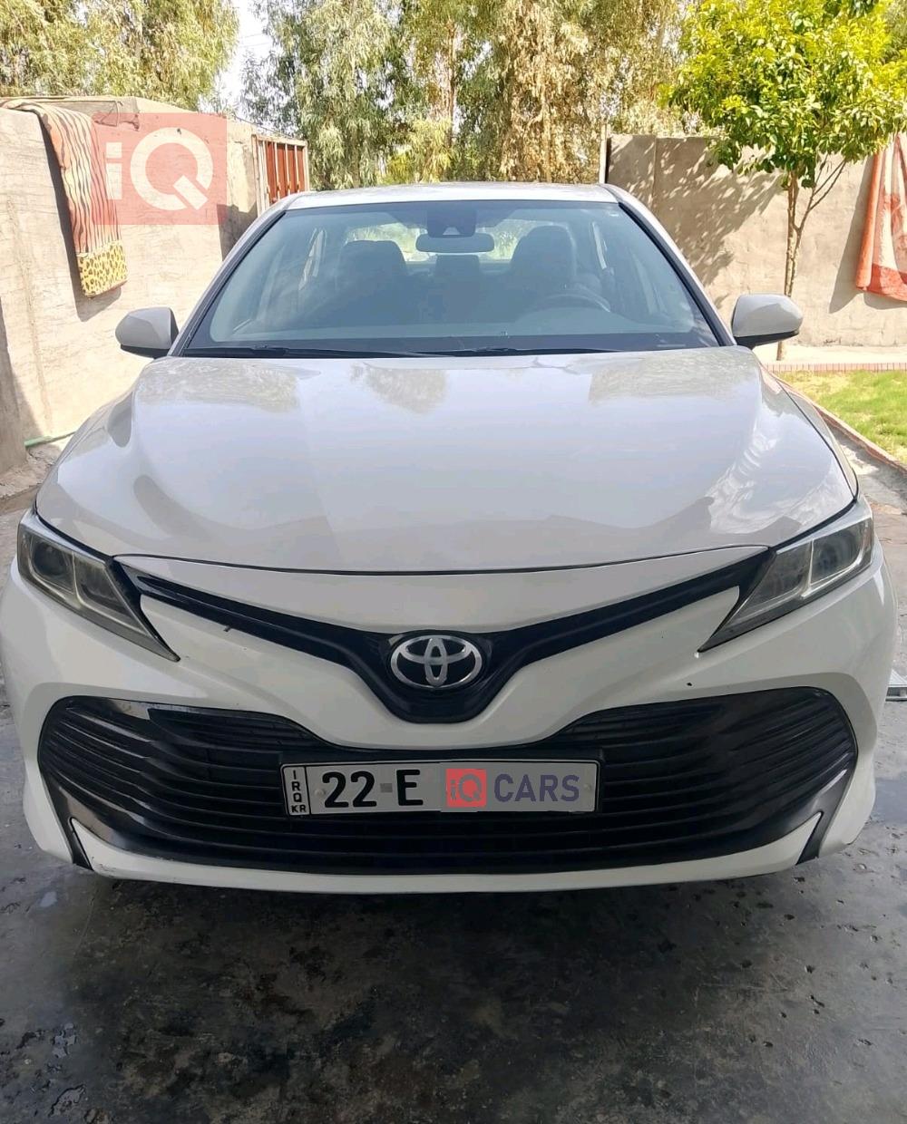 تۆیۆتا کامری